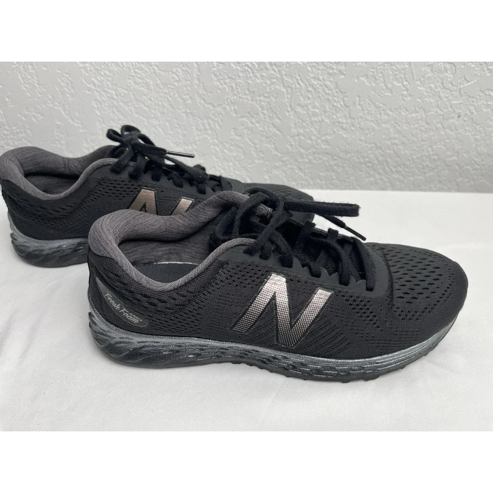 New Balance Women's Black/Silver WARISCK1 Arishi Fresh Foam Shoes Size 8B